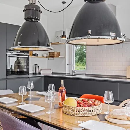 Wanderfalke - Mit Kamin Und Sauna Fuer 8 Personen בית נופש *